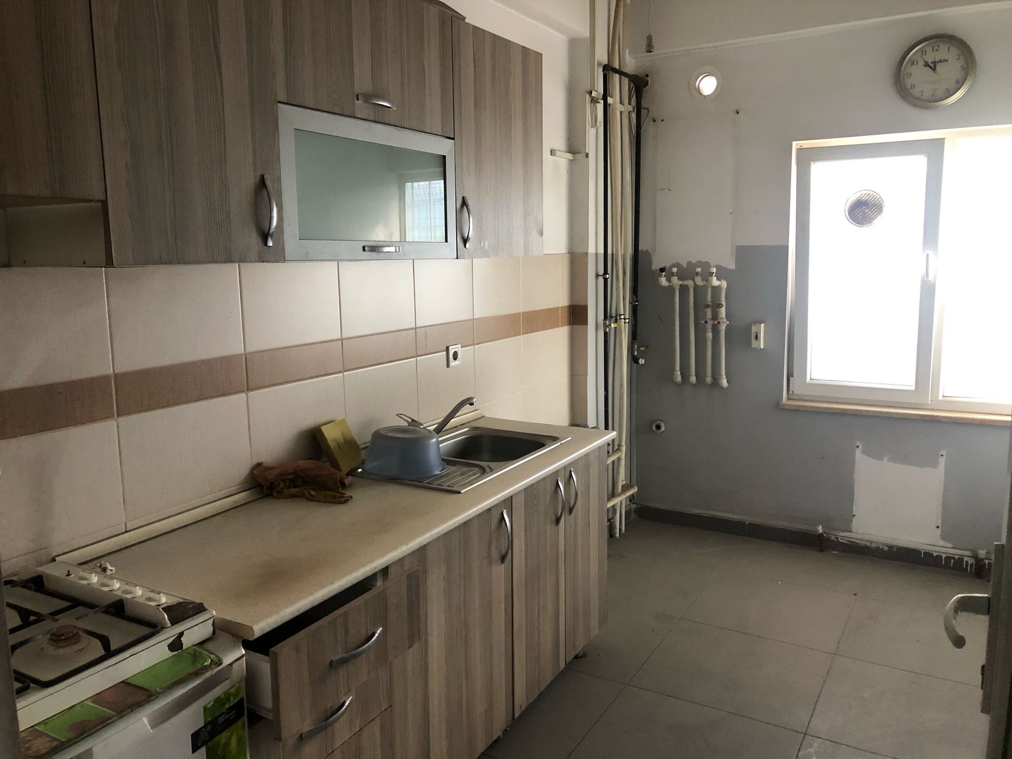 ab9b96cb-65f0-403e-b0e2-fd0ab8e3917e